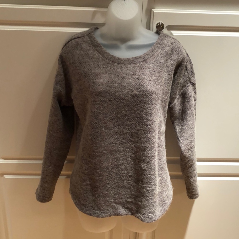 EUC Columbia Always Adventure Sweater. Size S.